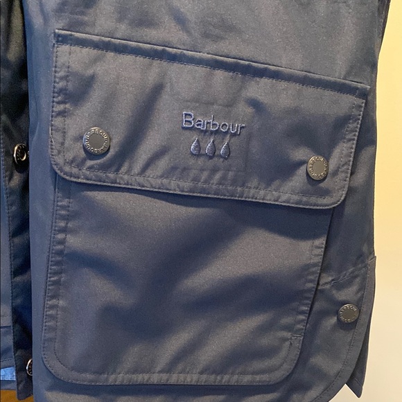 Barbour Women’s Navy Jacket - Picture 4 of 7